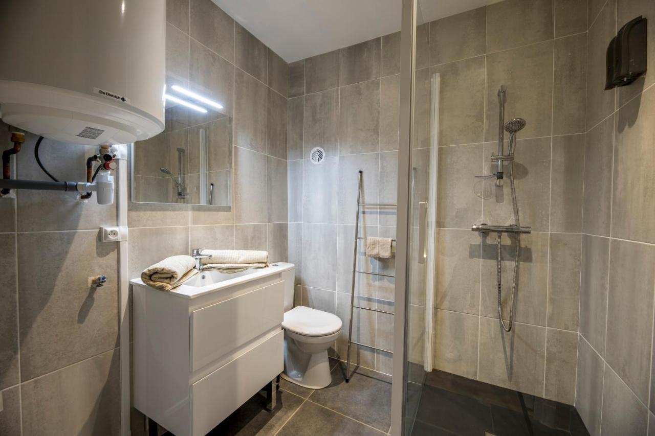 Quartier Du Chateau, Superbe Appartement Avec Parking Pau Exteriér fotografie