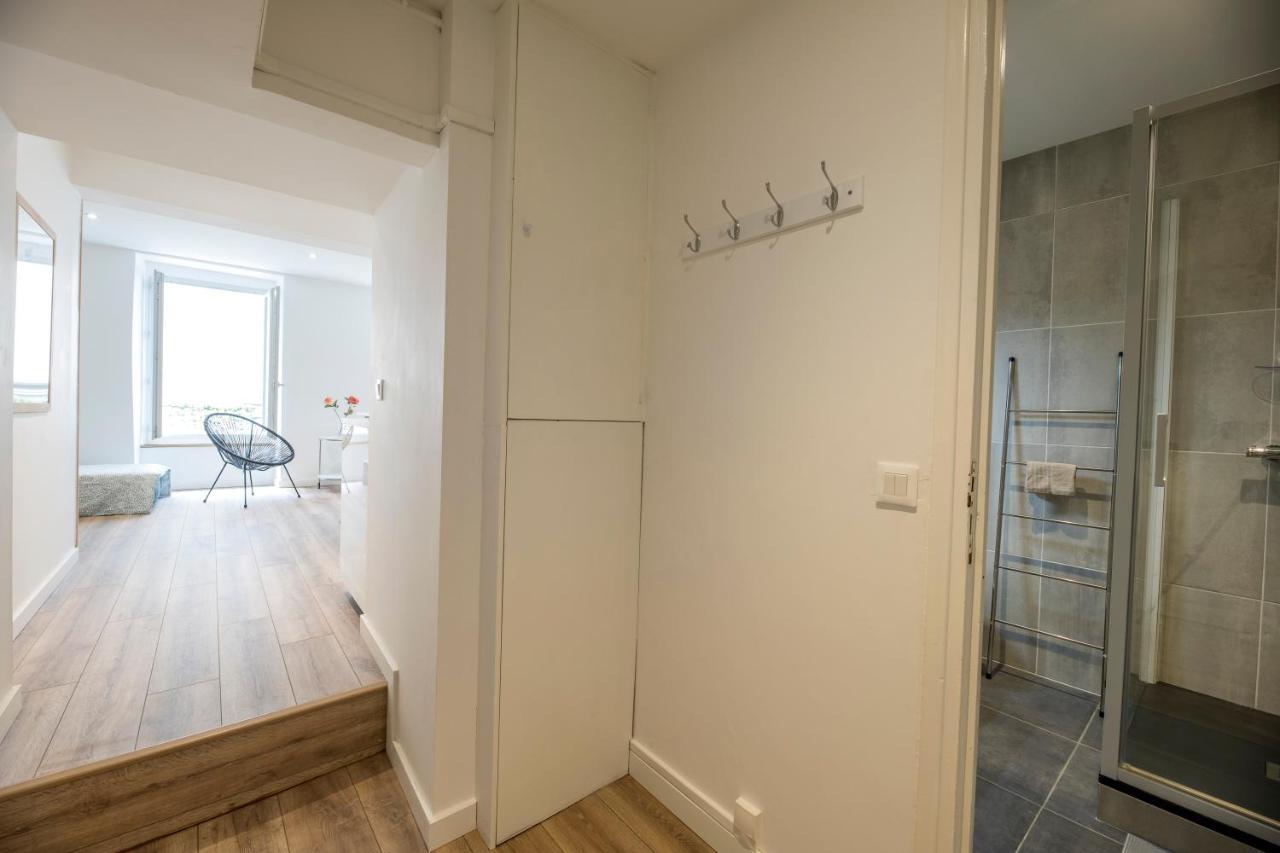 Quartier Du Chateau, Superbe Appartement Avec Parking Pau Exteriér fotografie